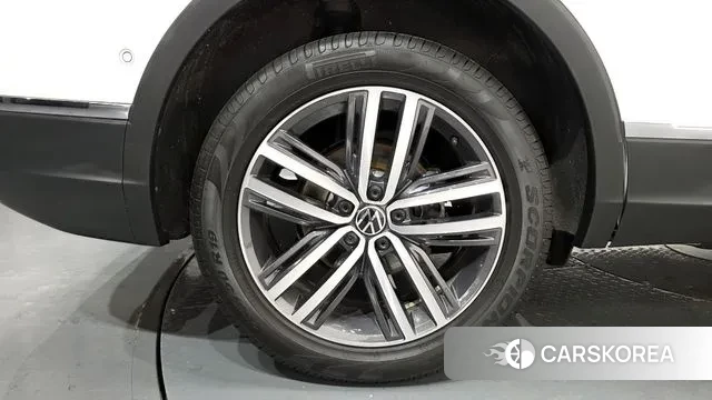 Volkswagen Tiguan Allspace id 3517618 из Кореи 15
