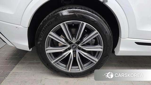 Audi Q8 (4M) id 4231928 из Кореи 30