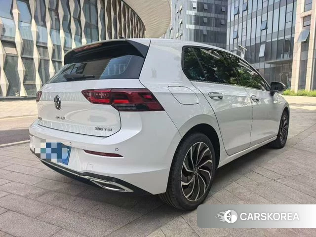 Volkswagen Golf 2023 Белый из Китая, фото 5
