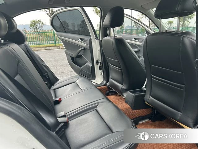 Volkswagen Lavida id 4256113 из Китая 18