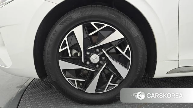 Hyundai The New Grandeur IG Hybrid id 4922572 из Кореи 34