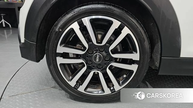 Mini Cooper S Convertible id 4360246 из Кореи 29