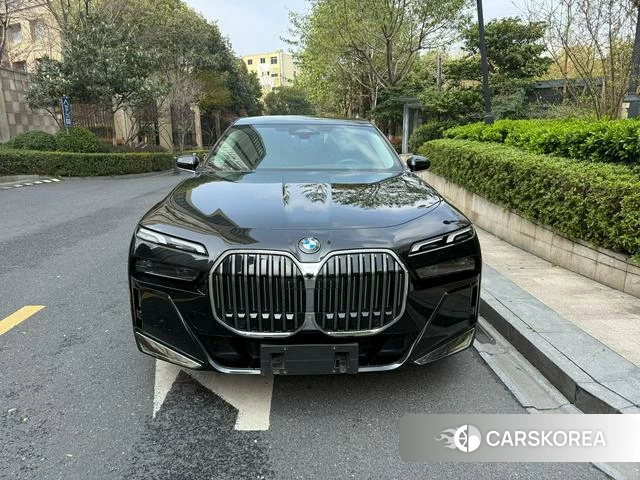 BMW 7 series 2024 Черный из Китая, фото 5