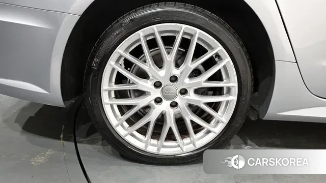 Audi New A6 id 3672788 из Кореи 15