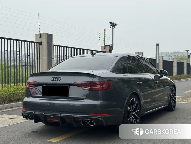 Audi S4 id 3882364 из Китая 8