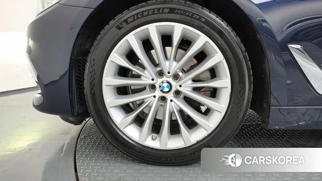 BMW 5 Series (G30) id 4490666 из Кореи 31