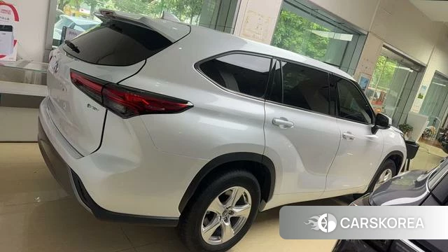 Toyota Highlander 2026 Белый из Китая, фото 5