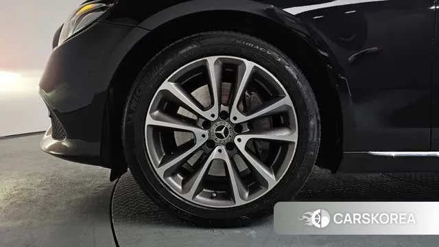 Mercedes-Benz E-Class W213 id 3672641 из Кореи 16