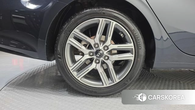 Kia Come New K3 id 3965983 из Кореи 15