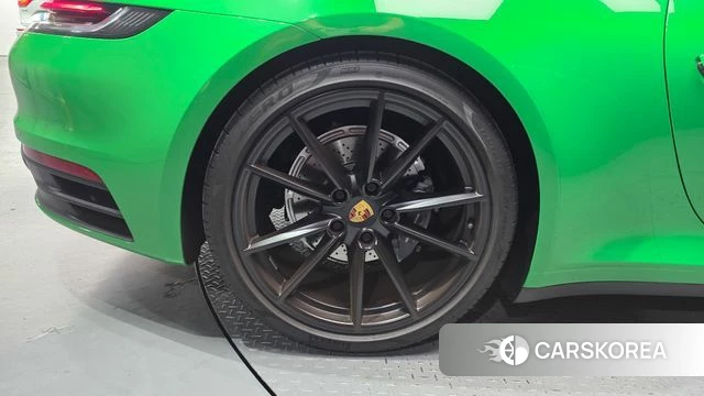 Porsche 911(992) id 4604081 из Кореи 15