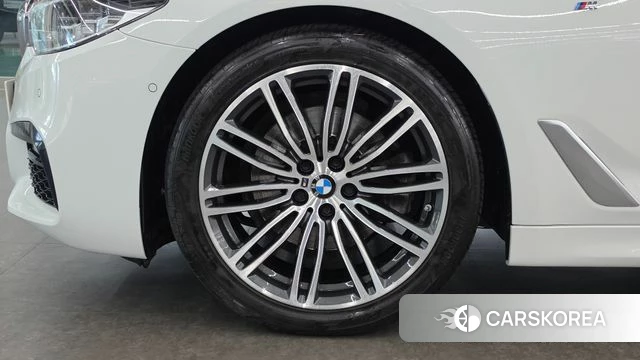 BMW 5 Series (G30) id 4446344 из Кореи 15