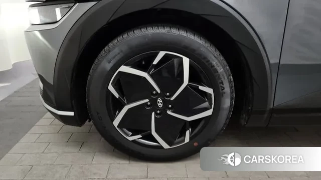 Hyundai Ionic 5 id 3590919 из Кореи 15