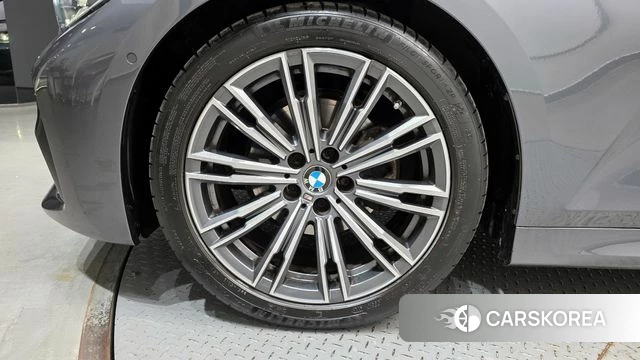 BMW 3 Series (G20) id 3842595 из Кореи 15