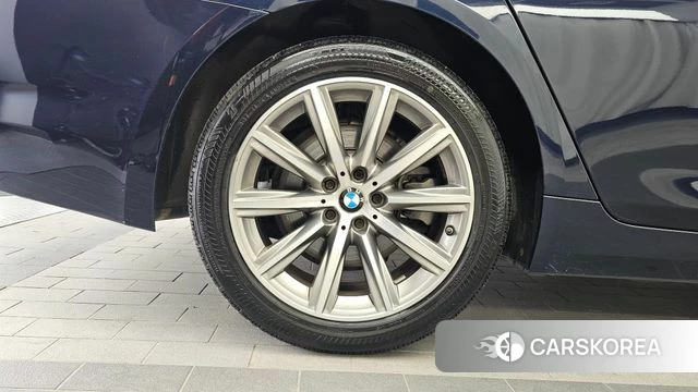 BMW 5 Series (G30) id 4595956 из Кореи 15