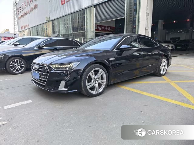 Audi A7L id 4256960 из Китая 7