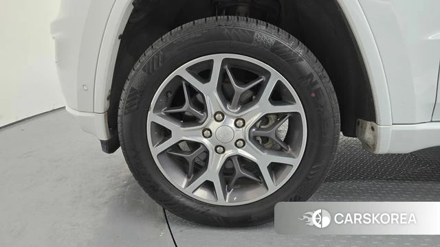 Jeep Grand Cherokee id 3905252 из Кореи 15