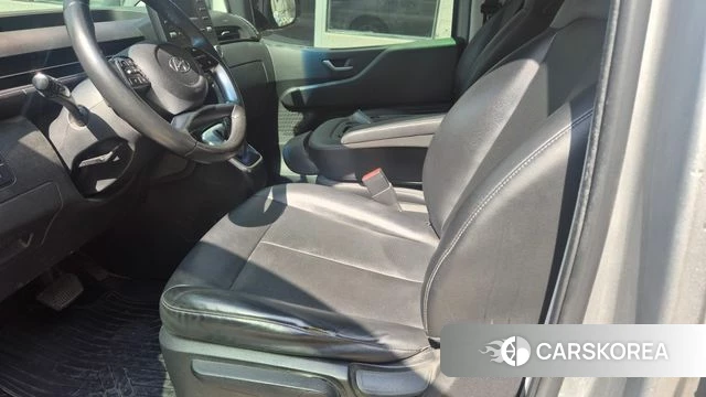Hyundai Staria 2021 Серебристо-серый из Кореи, фото 5