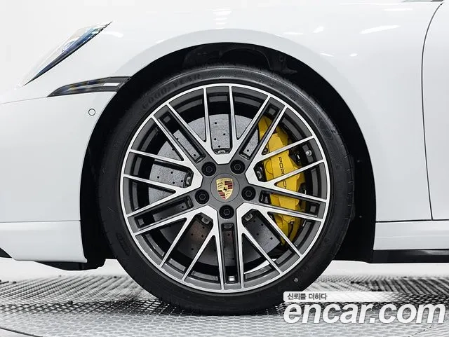 Porsche 911(992) id 2878737 из Кореи 12