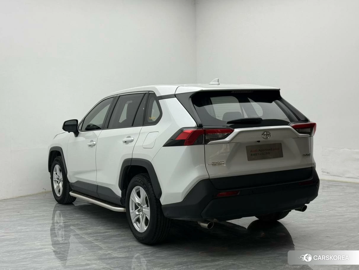 Toyota RAV4 id 4513851 из Китая 10