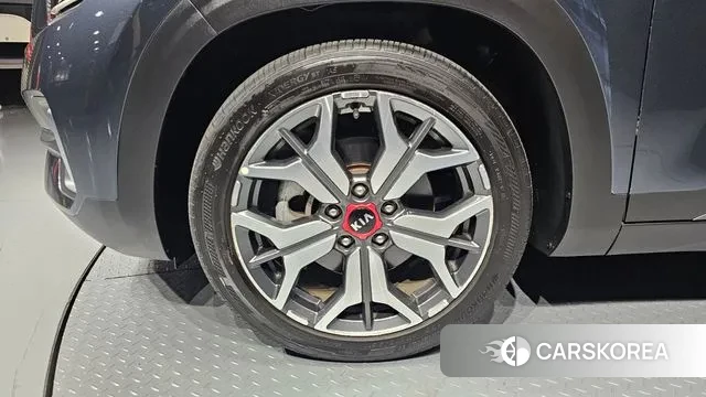 Kia Seltos id 3493648 из Кореи 15