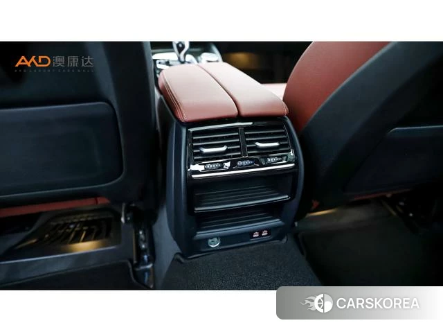 BMW 5 series 2024 Белый из Китая, фото 5