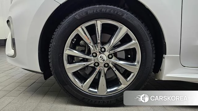 Kia The New Carnival id 4633236 из Кореи 28