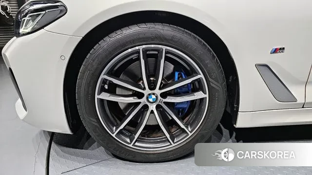 BMW 5 Series (G30) id 2930231 из Кореи 15
