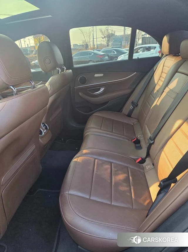 Mercedes-Benz E-Class W213 2021 Серый из Кореи, фото 5