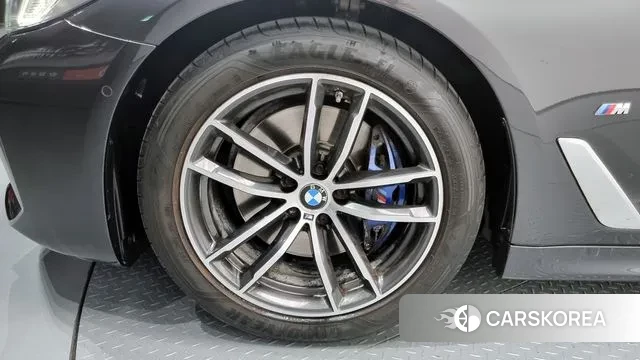 BMW 5 Series (G30) id 2894465 из Кореи 15