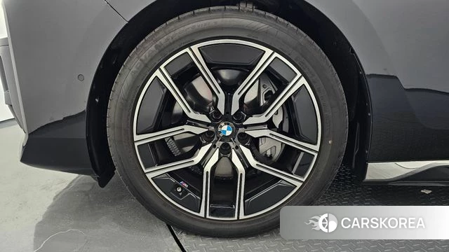 BMW 7 Series (G70) id 4584191 из Кореи 15