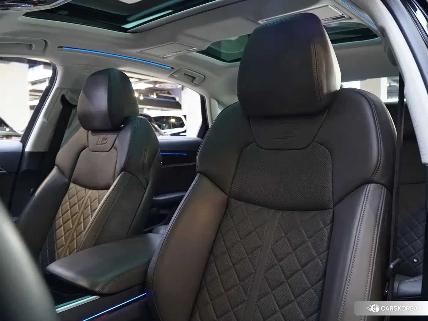 Audi A8 id 4654648 из Китая 18