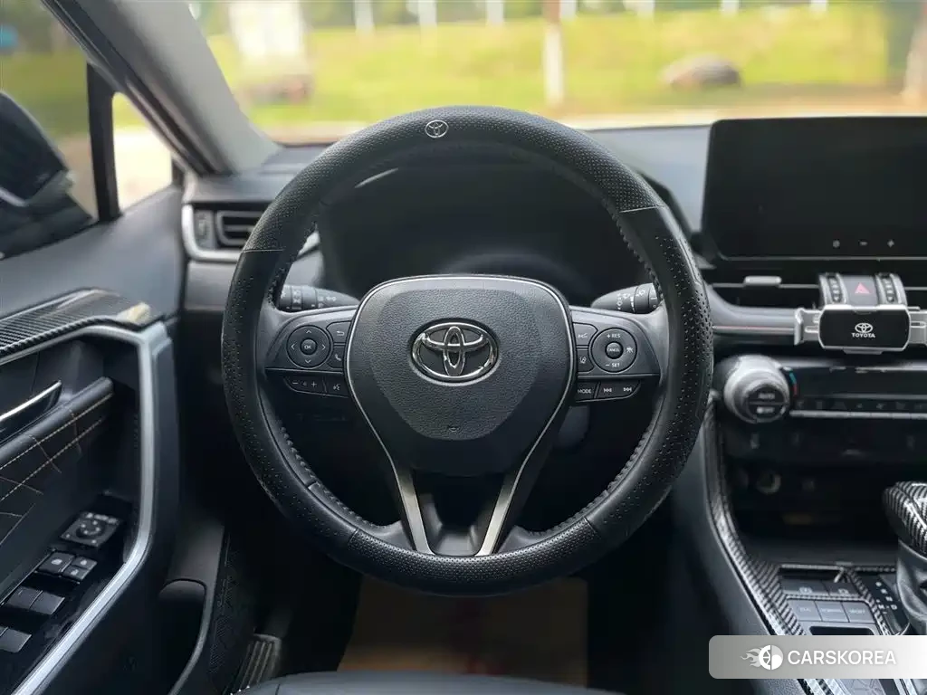 Toyota RAV4 id 4565203 из Китая 16