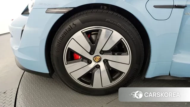 Porsche Taycan id 2994480 из Кореи 15