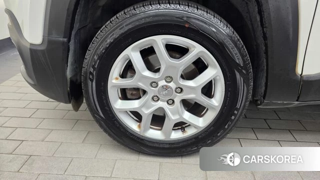 Jeep Renegade id 4525850 из Кореи 24
