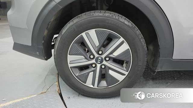 Kia The New Niro id 3905035 из Кореи 15