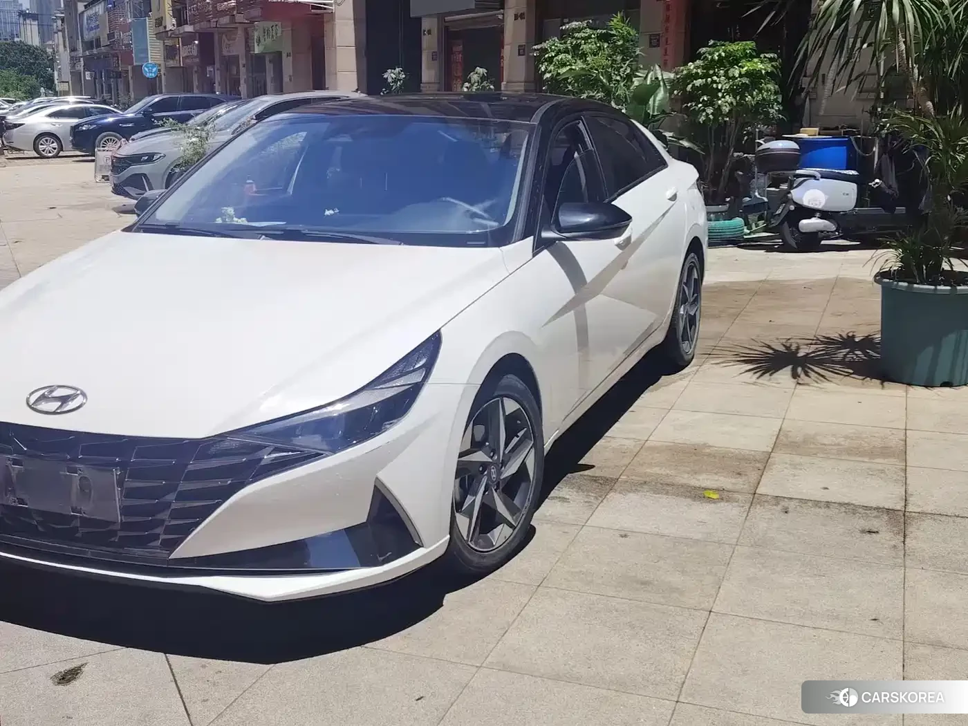 Hyundai Elantra 2022 Белый из Китая, фото 5