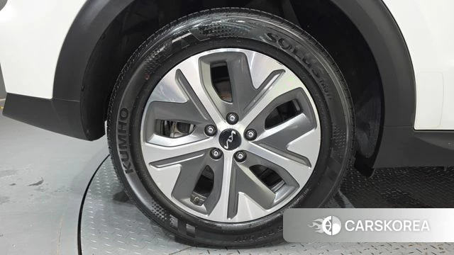 Kia Niro Plus id 4636485 из Кореи 15