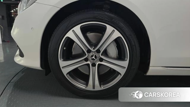 Mercedes-Benz E-Class W213 id 4286113 из Кореи 29