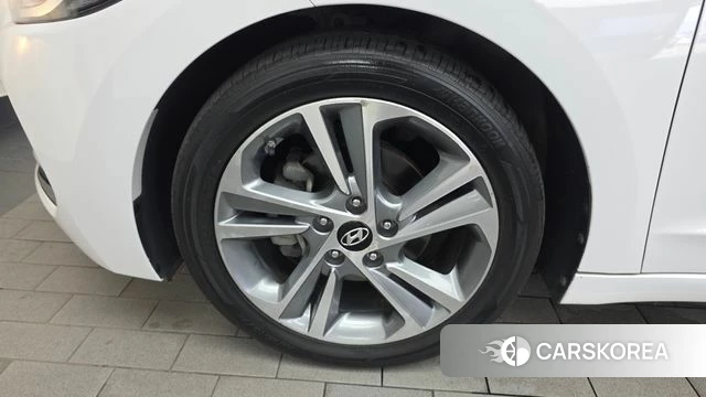 Hyundai Avante AD id 4652379 из Кореи 25
