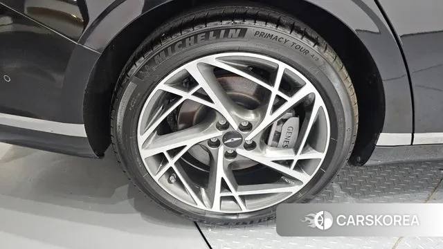 Genesis G90 (RS4) id 3218488 из Кореи 15