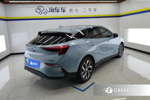 Buick Slightly blue 6 PHEV id 4213950 из Китая 12