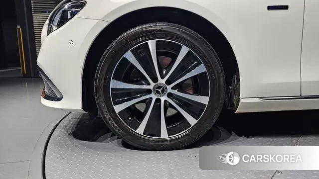 Mercedes-Benz E-Class W213 id 3587616 из Кореи 15