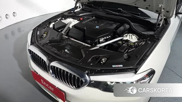 BMW 5 Series (G30) id 3444987 из Кореи 15