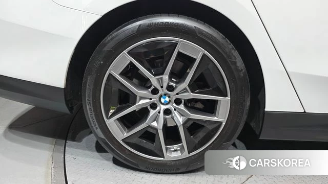BMW 5 Series (G60) id 4571533 из Кореи 29
