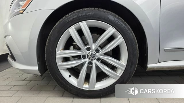 Volkswagen The New Passat id 4536542 из Кореи 28