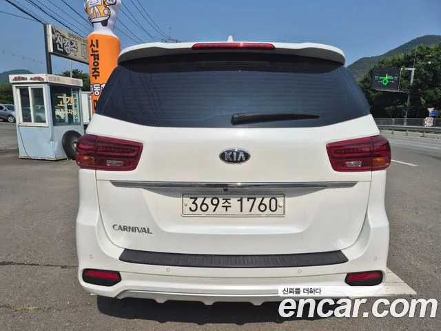 Kia The New Carnival id 2808071 из Кореи 12