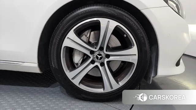 Mercedes-Benz E-Class W213 id 3761112 из Кореи 15