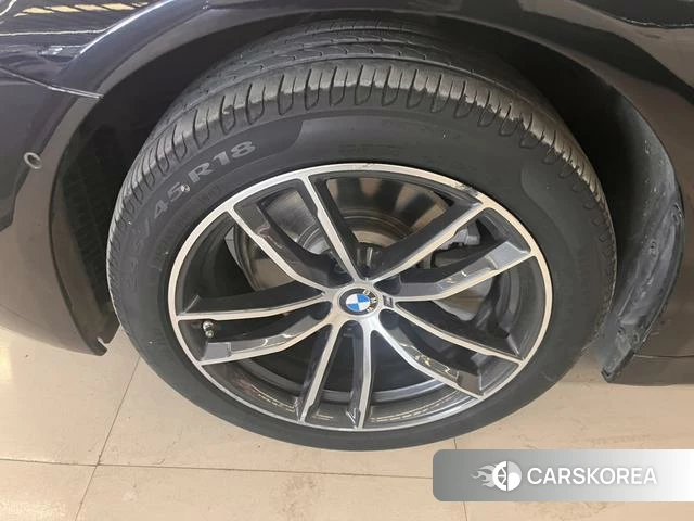 BMW 5 series id 4260691 из Китая 10
