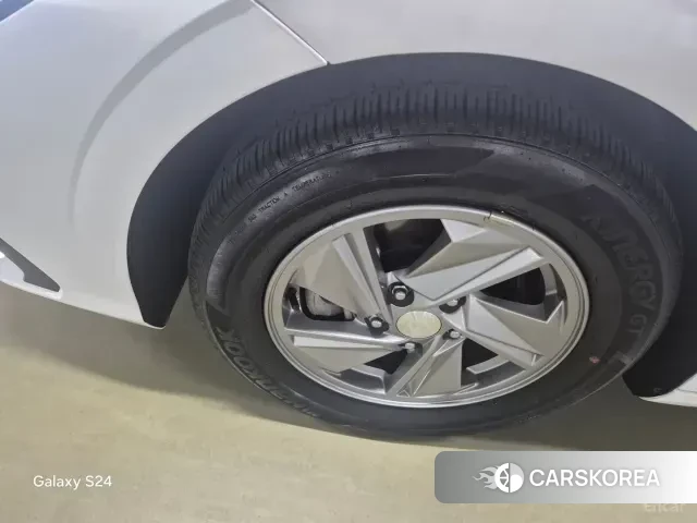 Hyundai The New Avante (CN7) id 2737891 из Кореи 10