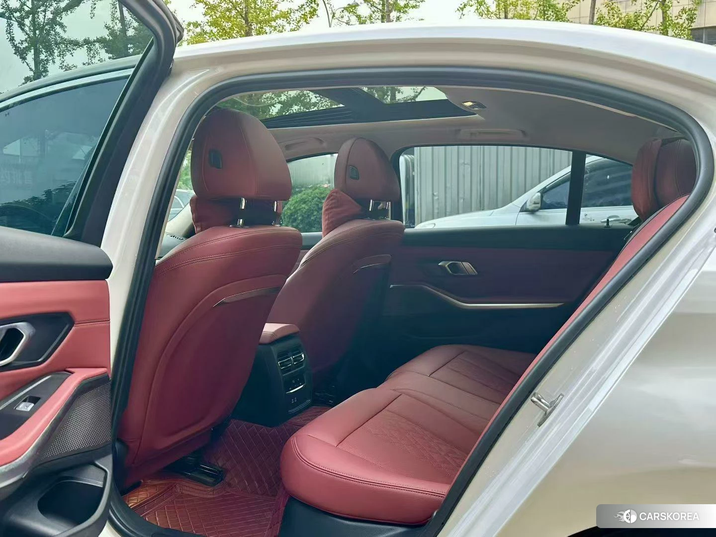 BMW 3 series 2022 Белый из Китая, фото 5